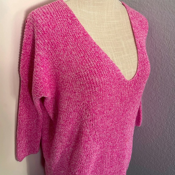 Express Sweaters - Woman’s Hotpink cotton sweater